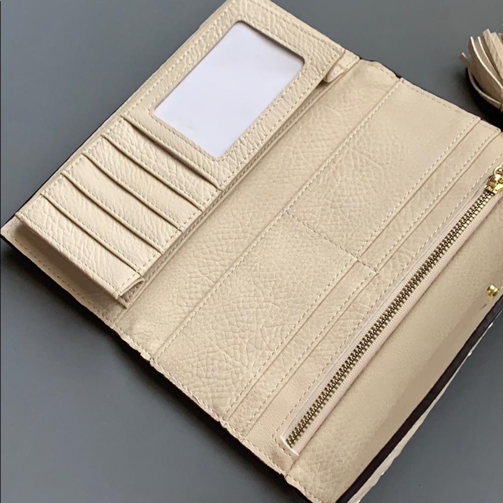 Wallet - Picture 4 of 6